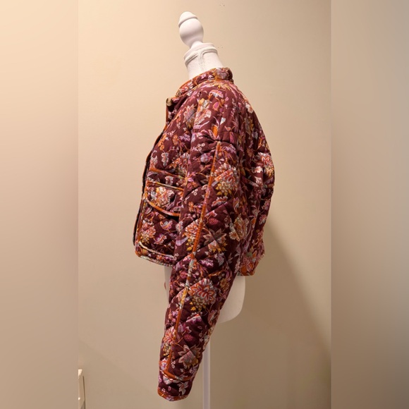 7 For All Mankind Quilted Floral Bomber Cropped Jacket in Burgundy - size M - Picture 7 of 8